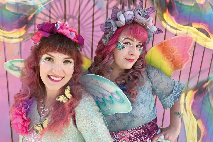 Ruffly Army, giant soap bubble blowers