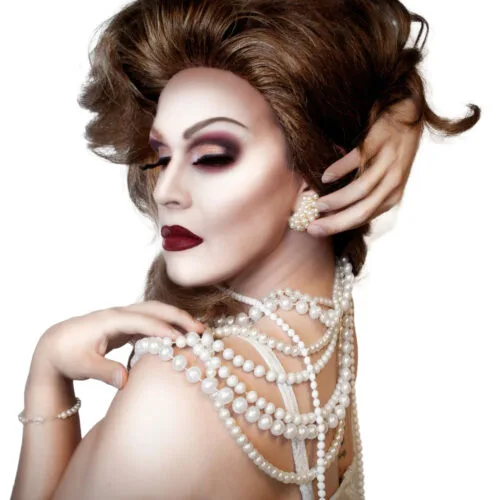 Nikola, Draqartisti, Miss Drag Queen.