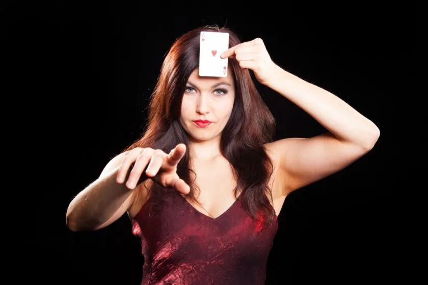 Jenni Sojia, female mentalist