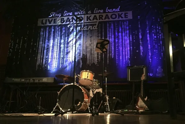 Livekaraoke, bändikaraoke, Open mic