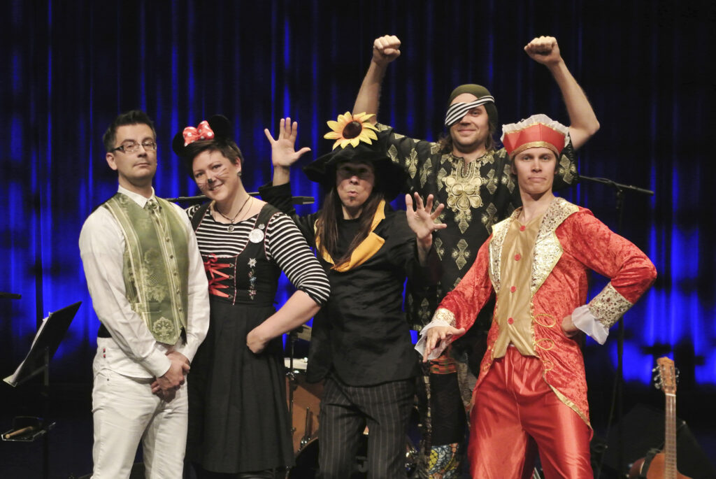 Lastenohjelma Pomppulinnan Kreivi