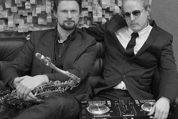 DJ Toni Vakkilainen and saxophonist Ilkka Ferm